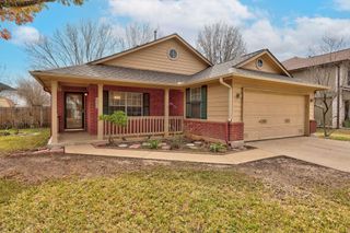 605 Elizabeth LN, Bastrop, TX 78602