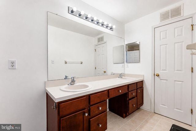 124 BURNET CRES, Robbinsville, NJ 08691