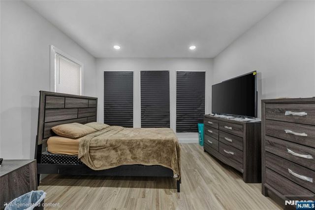 81 Wolcott Terrace, Newark, NJ 07112