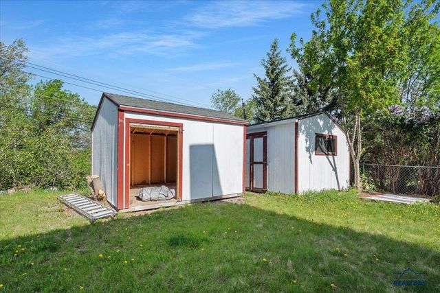 1111 PAISLEY TER, Sturgis, SD 57785
