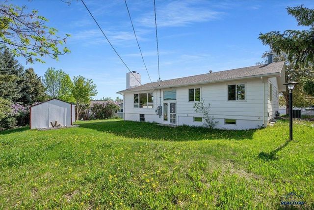 1111 PAISLEY TER, Sturgis, SD 57785