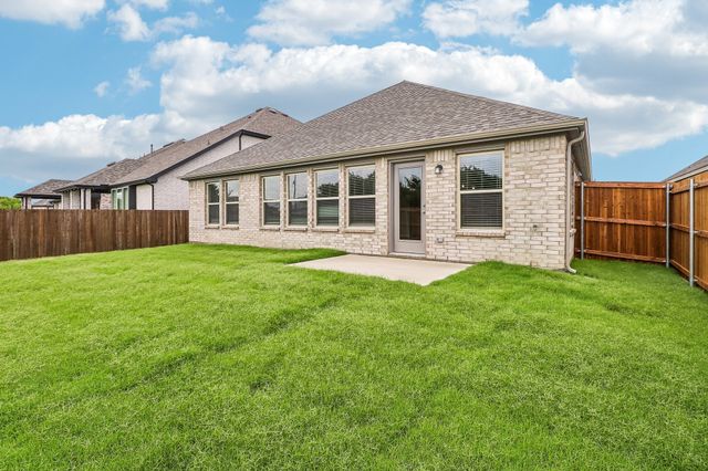 724 Grand Dale Drive, Lavon, TX 75166