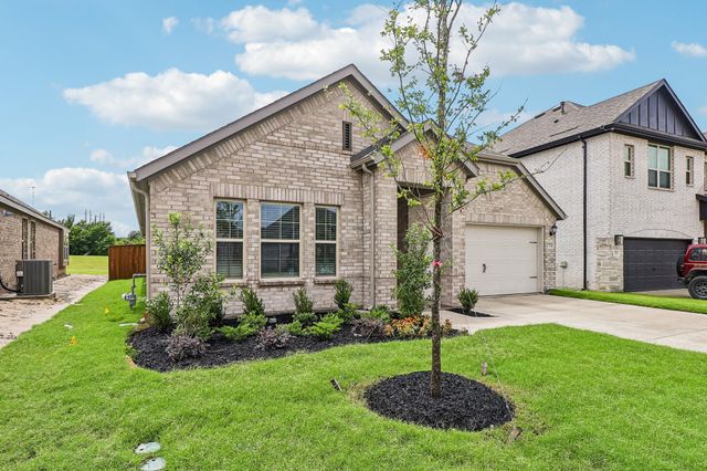 724 Grand Dale Drive, Lavon, TX 75166