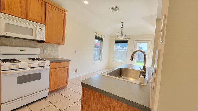 4822 Bonny Loch Lane, Houston, TX 77084