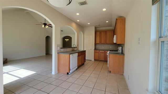 4822 Bonny Loch Lane, Houston, TX 77084