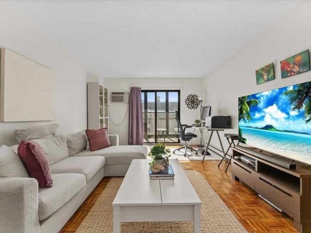 2353 Massachusetts Ave 44, Cambridge, MA 02140