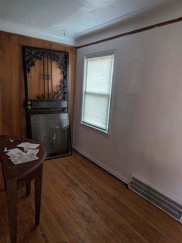 8309 Brace Street, Detroit, MI 48228