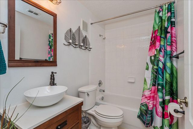 960 MOORING AVENUE 103, Altamonte Springs, FL 32714