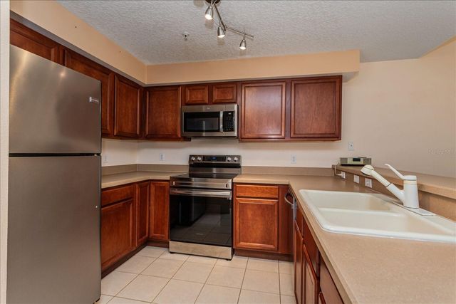 960 MOORING AVENUE 103, Altamonte Springs, FL 32714