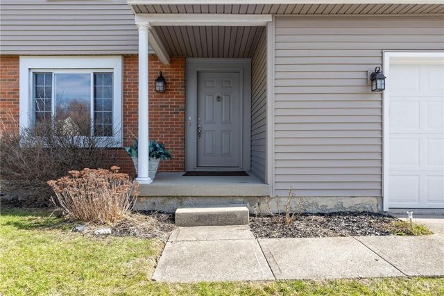 9636 Springwater Lane, Miamisburg, OH 45342