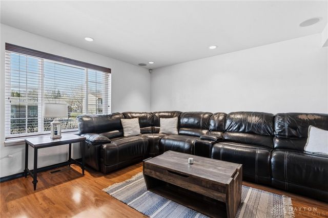 9636 Springwater Lane, Miamisburg, OH 45342