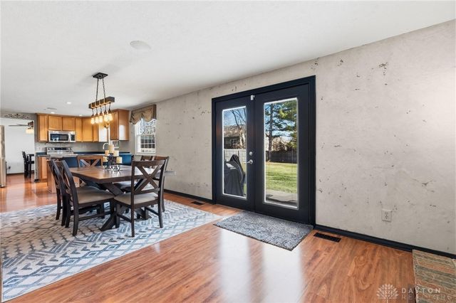 9636 Springwater Lane, Miamisburg, OH 45342