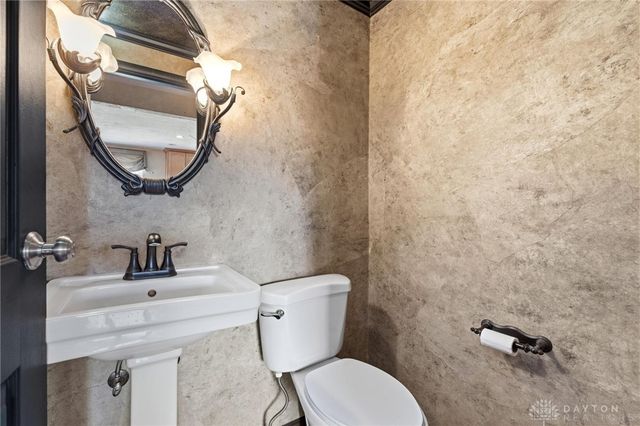 9636 Springwater Lane, Miamisburg, OH 45342