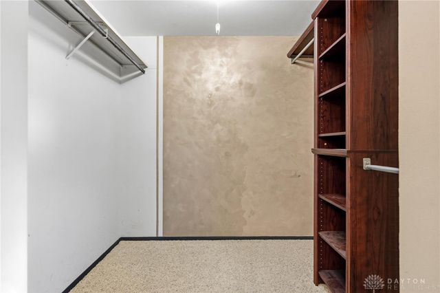 9636 Springwater Lane, Miamisburg, OH 45342