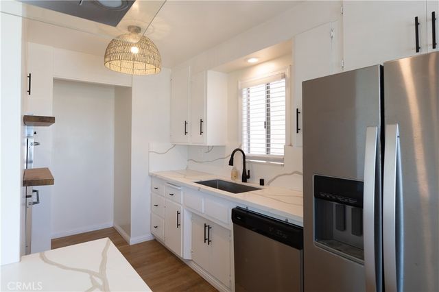 5267 E Ocean Boulevard 3, Long Beach, CA 90803