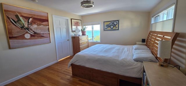 9 Harbor View Rd, Nahant, MA 01908