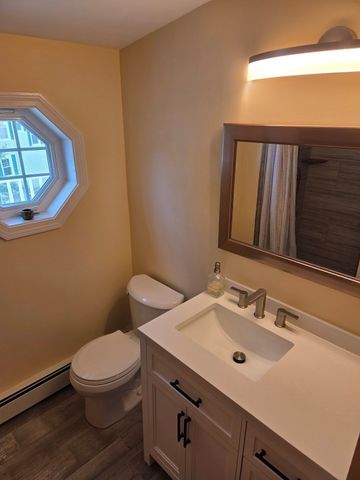 9 Harbor View Rd, Nahant, MA 01908