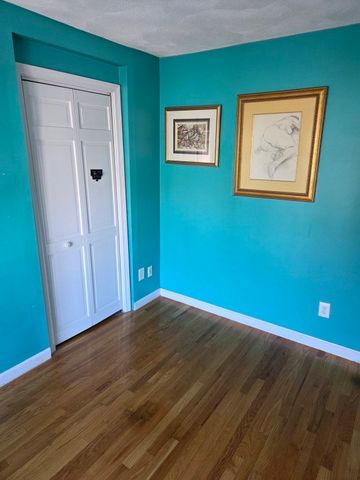9 Harbor View Rd, Nahant, MA 01908