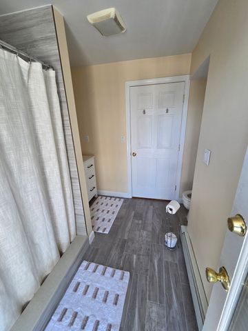 9 Harbor View Rd, Nahant, MA 01908