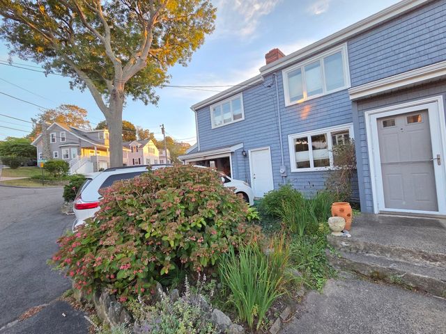 9 Harbor View Rd, Nahant, MA 01908