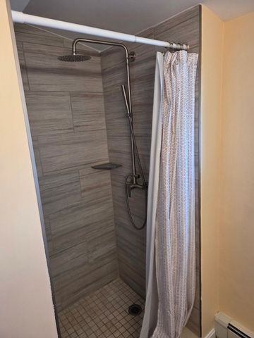 9 Harbor View Rd, Nahant, MA 01908