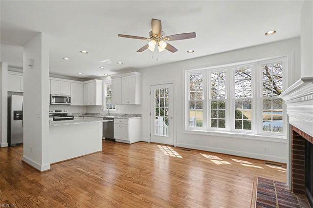 105 Dogleg DR, Williamsburg, VA 23188