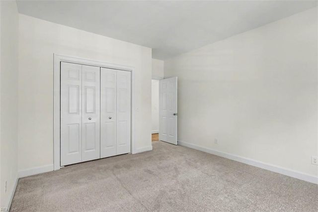 105 Dogleg DR, Williamsburg, VA 23188