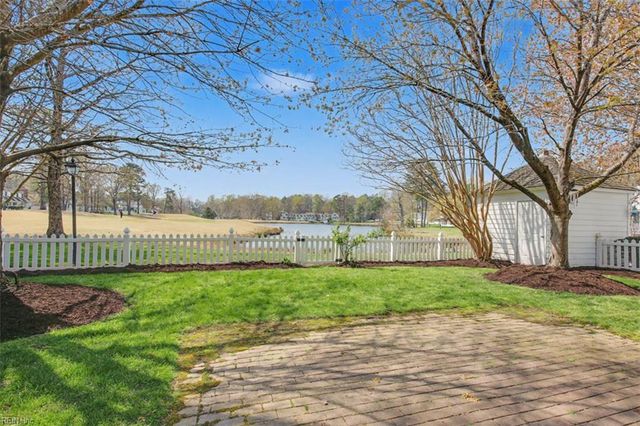 105 Dogleg DR, Williamsburg, VA 23188