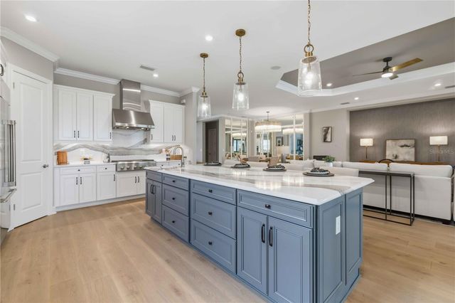 7704 MOONBEAM AVENUE, Sarasota, FL 34241