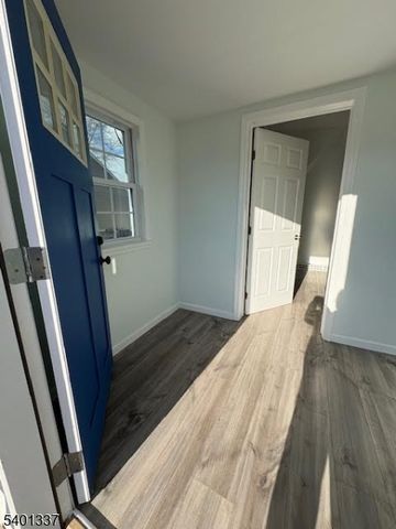 4 Whitehouse Ave, Readington Twp., NJ 08889