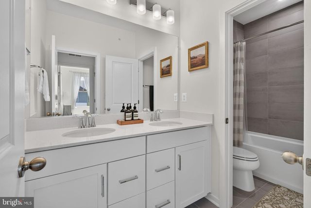20980 BLUEBIRD SQ, Sterling, VA 20165