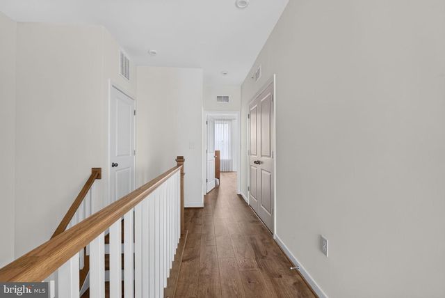 20980 BLUEBIRD SQ, Sterling, VA 20165
