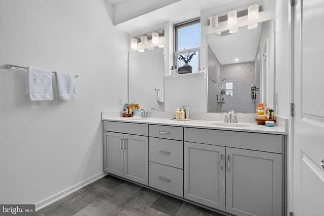 20980 BLUEBIRD SQ, Sterling, VA 20165