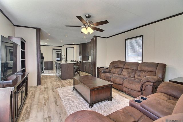 42320 Denver Hurst Rd, Gonzales, LA 70737