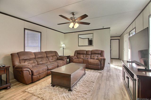 42320 Denver Hurst Rd, Gonzales, LA 70737