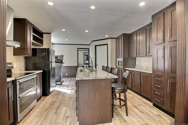 42320 Denver Hurst Rd, Gonzales, LA 70737