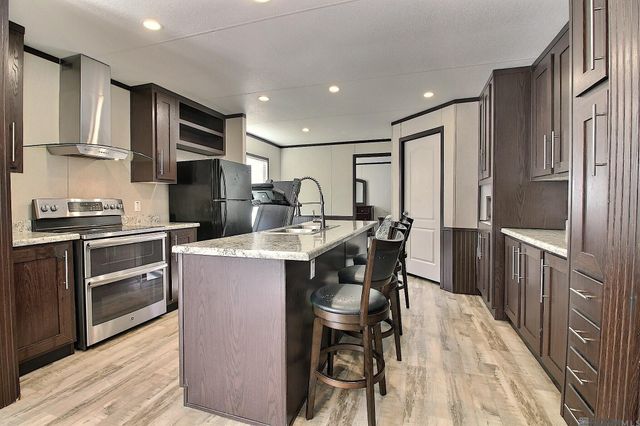 42320 Denver Hurst Rd, Gonzales, LA 70737