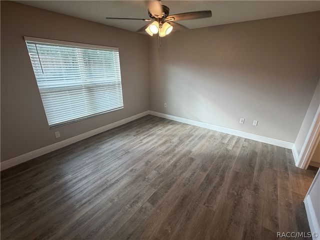 6744 N Waycross Way, Citrus Springs, FL 34433