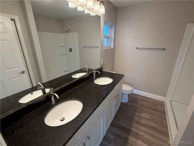 6744 N Waycross Way, Citrus Springs, FL 34433