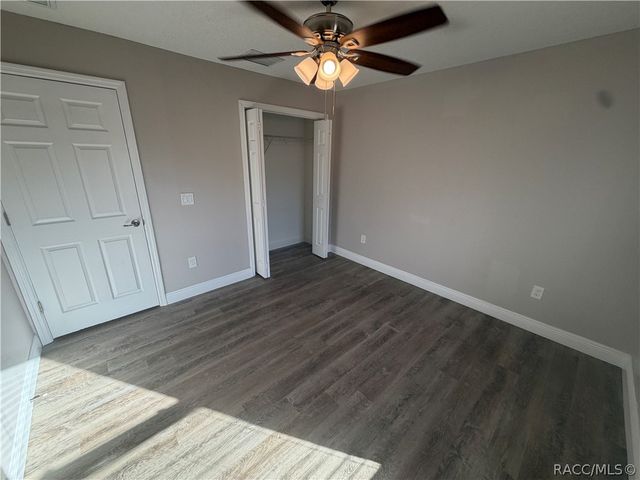 6744 N Waycross Way, Citrus Springs, FL 34433