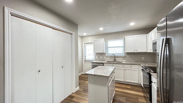 10730 SHAENCROSSING, San Antonio, TX 78254