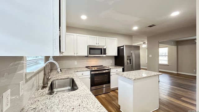 10730 SHAENCROSSING, San Antonio, TX 78254