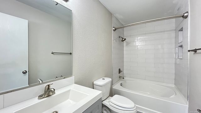 10730 SHAENCROSSING, San Antonio, TX 78254