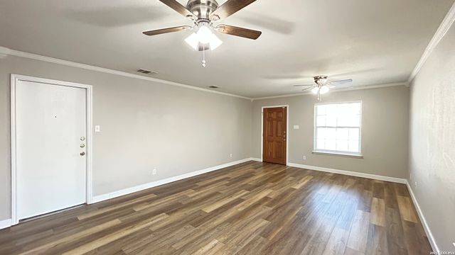 10730 SHAENCROSSING, San Antonio, TX 78254
