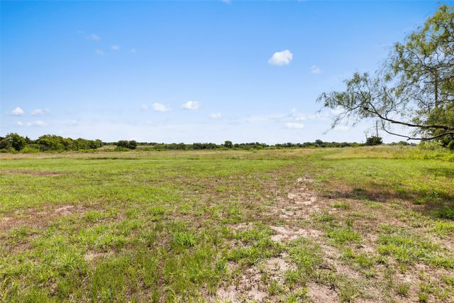 5662 TX-171, Coolidge, TX 76635