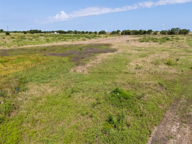 5662 TX-171, Coolidge, TX 76635