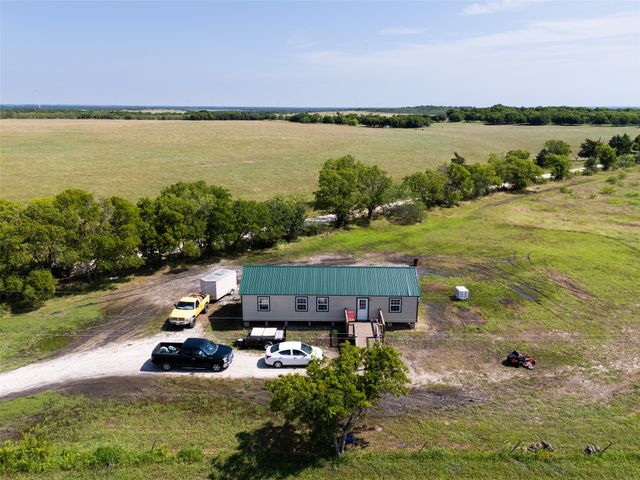 5662 TX-171, Coolidge, TX 76635