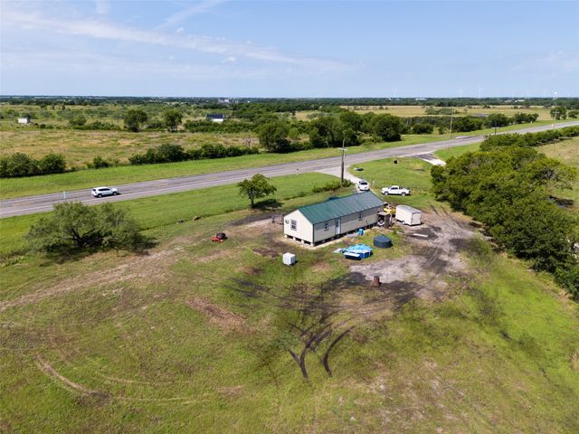 5662 TX-171, Coolidge, TX 76635