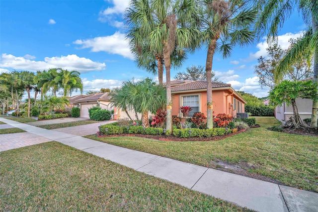 8046 Duomo Cir, Boynton Beach, FL 33472