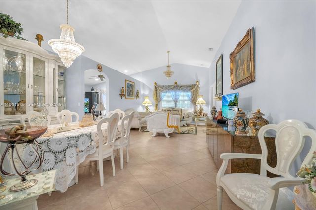 8046 Duomo Cir, Boynton Beach, FL 33472